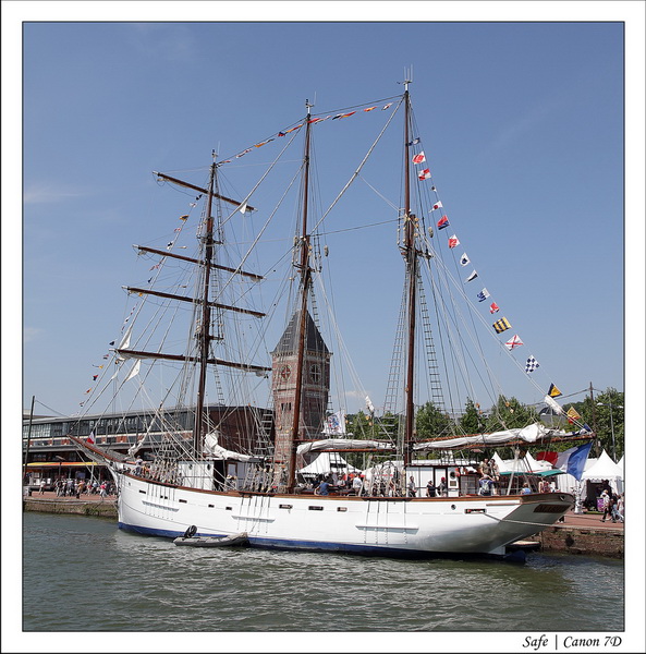 2013 - 06 - Armada Rouen 006